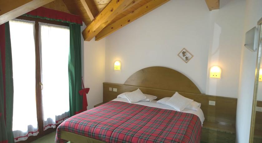 La Felce Bed & Breakfast Carisolo Quarto foto